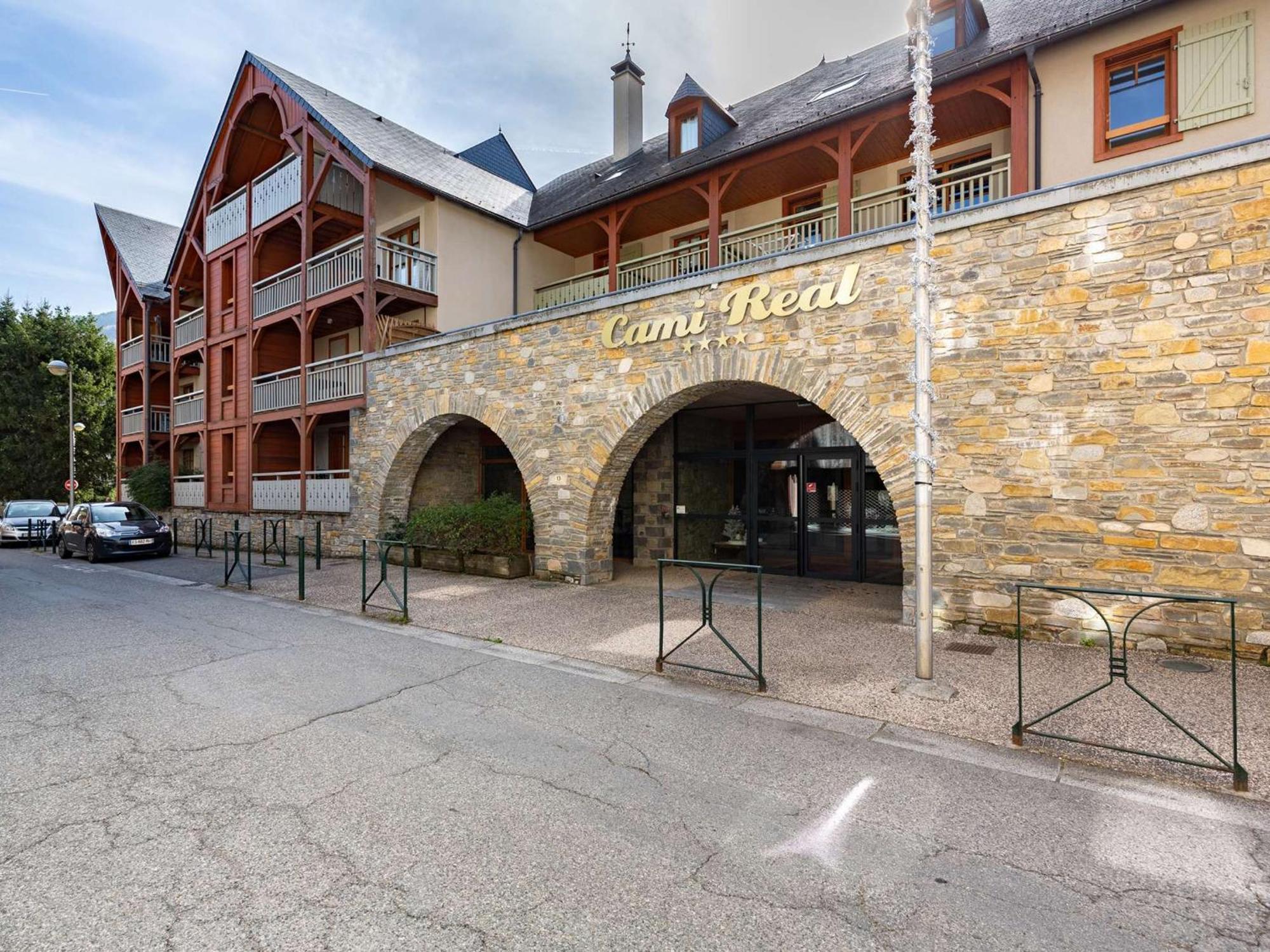 Appartement 10 Pers Avec Piscine, Sauna Et Parking En Centre-Ville De Saint-Lary-Soulan - Fr-1-296-394 Kültér fotó